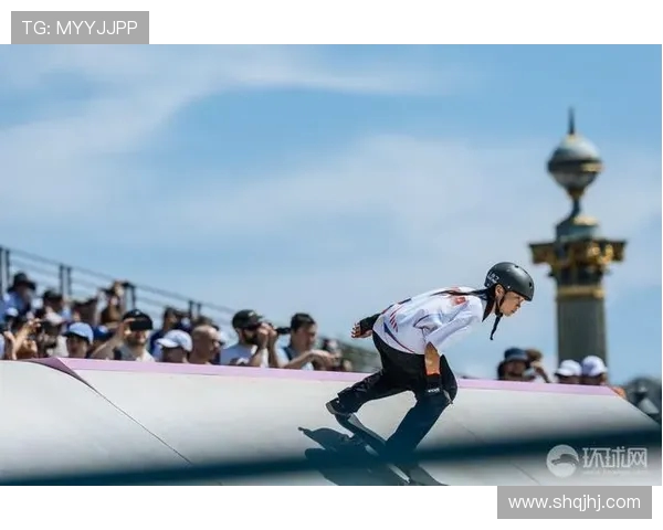 南京飞盘队在滑板精英赛中的精彩表现与实力分析